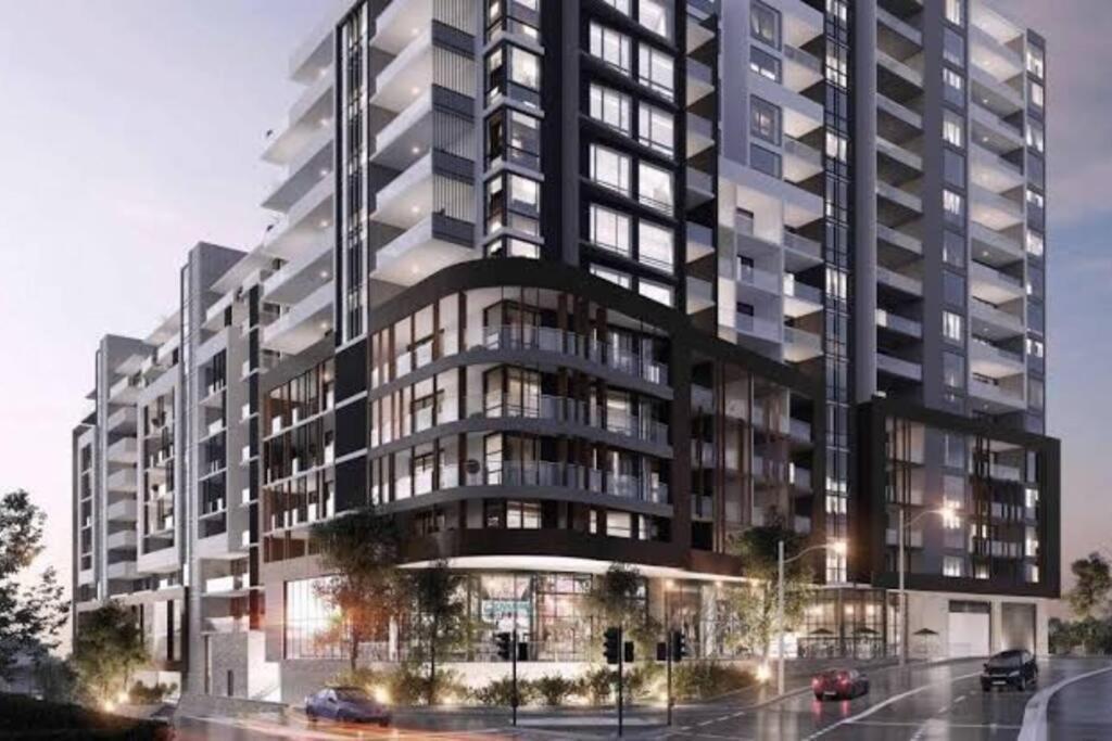 Apartment Hurstville温馨舒适公寓。走路1分钟到火车站，周围大型超市，大型商场，电影院，美食街环绕。 Sydney